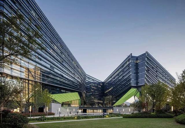 1546079422275135.jpg 阿里07.jpg